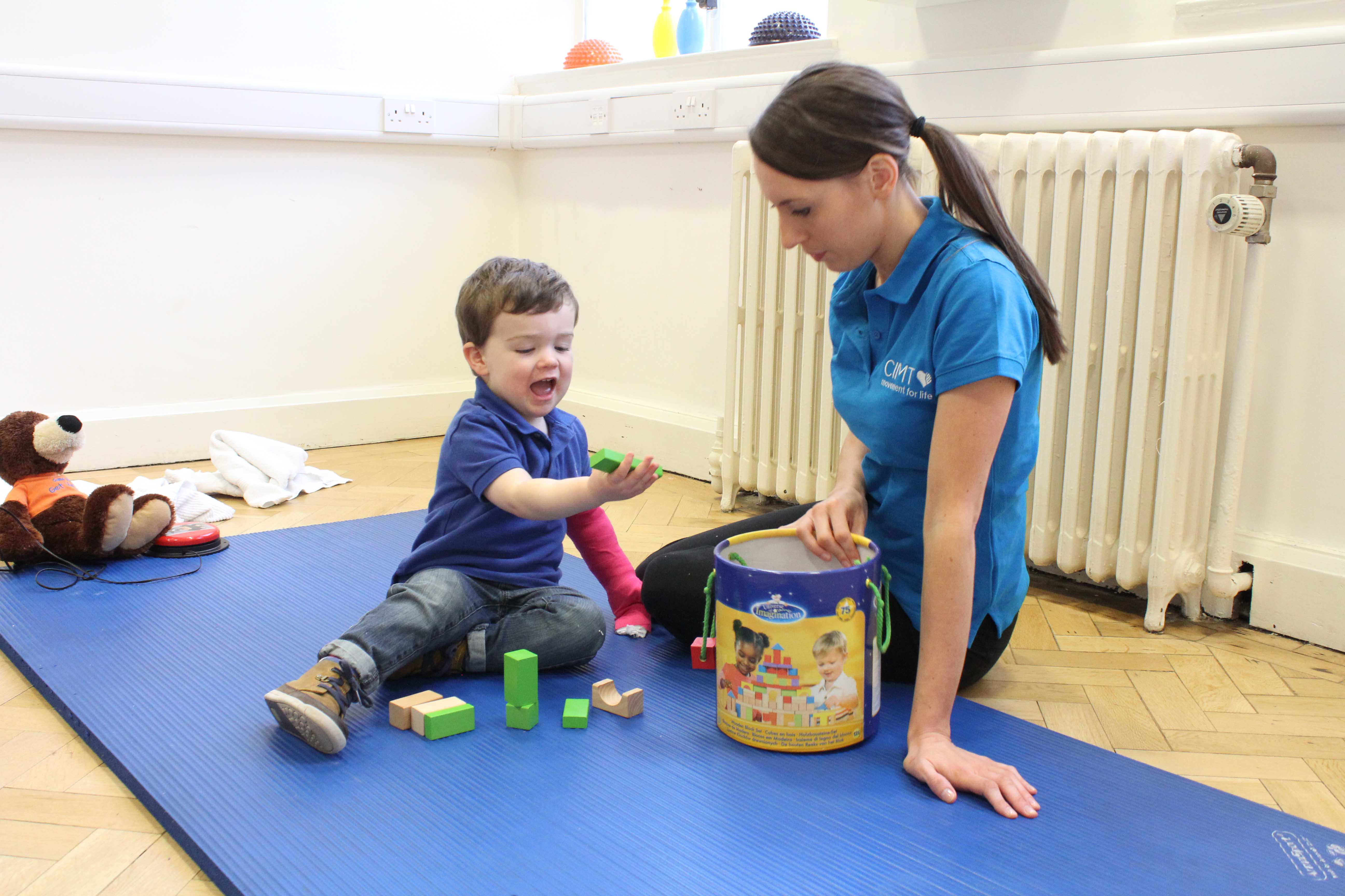 Equalising the development of fine motor skills by constraining the dominant limb and engaging with structured play Equalising the development of fine motor skills by constraining the dominant limb and engaging with structured play