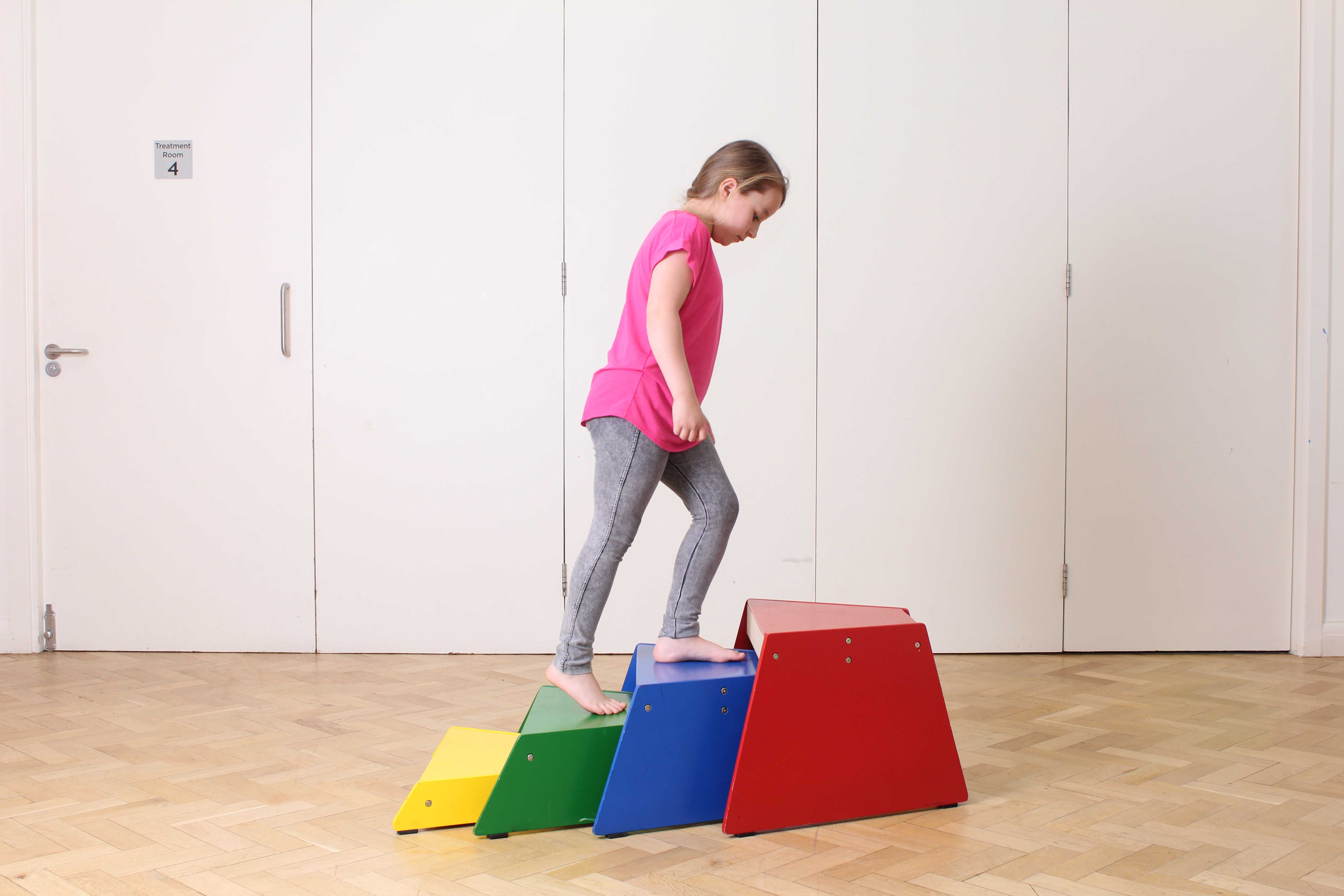 Facilitating upper limb mobilisations with the use of a gym ball and supervision of neurological physiotherapist Facilitating upper limb mobilisations with the use of a gym ball and supervision of neurological physiotherapist