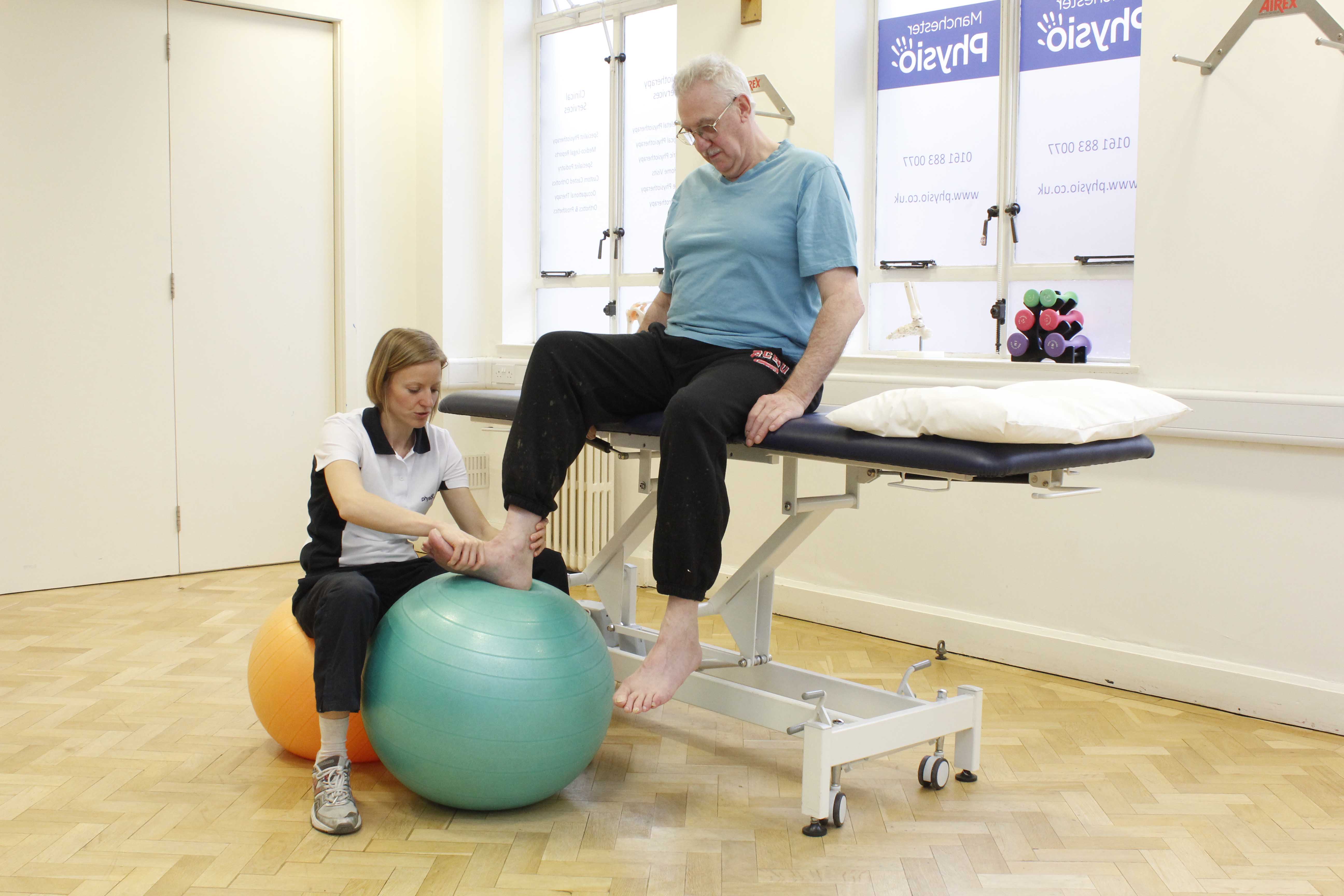 https://www.physio.co.uk/images/foot-drop/foot-drop2.jpg