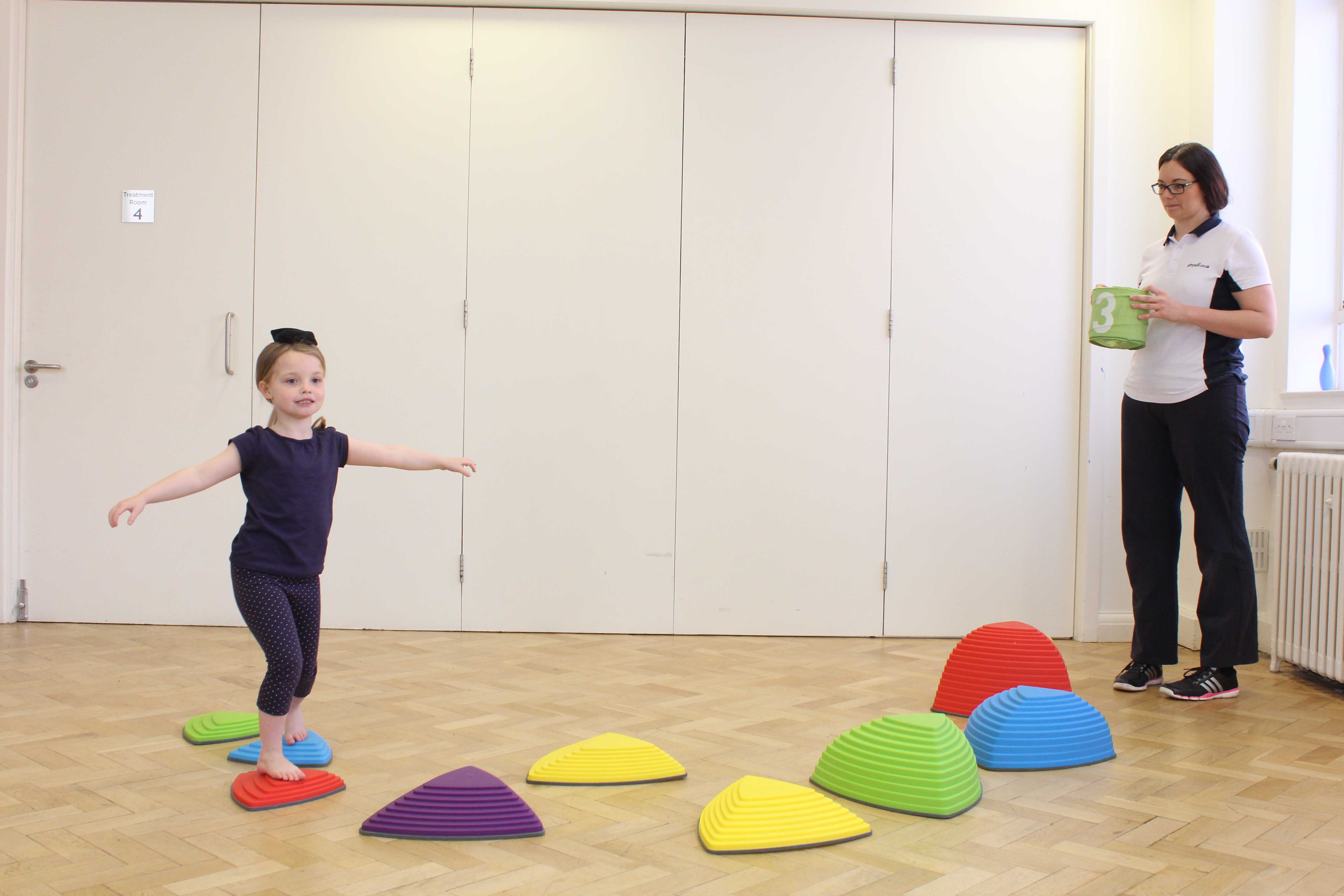 Dynamic balance training under supervision of paediatric physiotherapist Dynamic balance training under supervision of paediatric physiotherapist