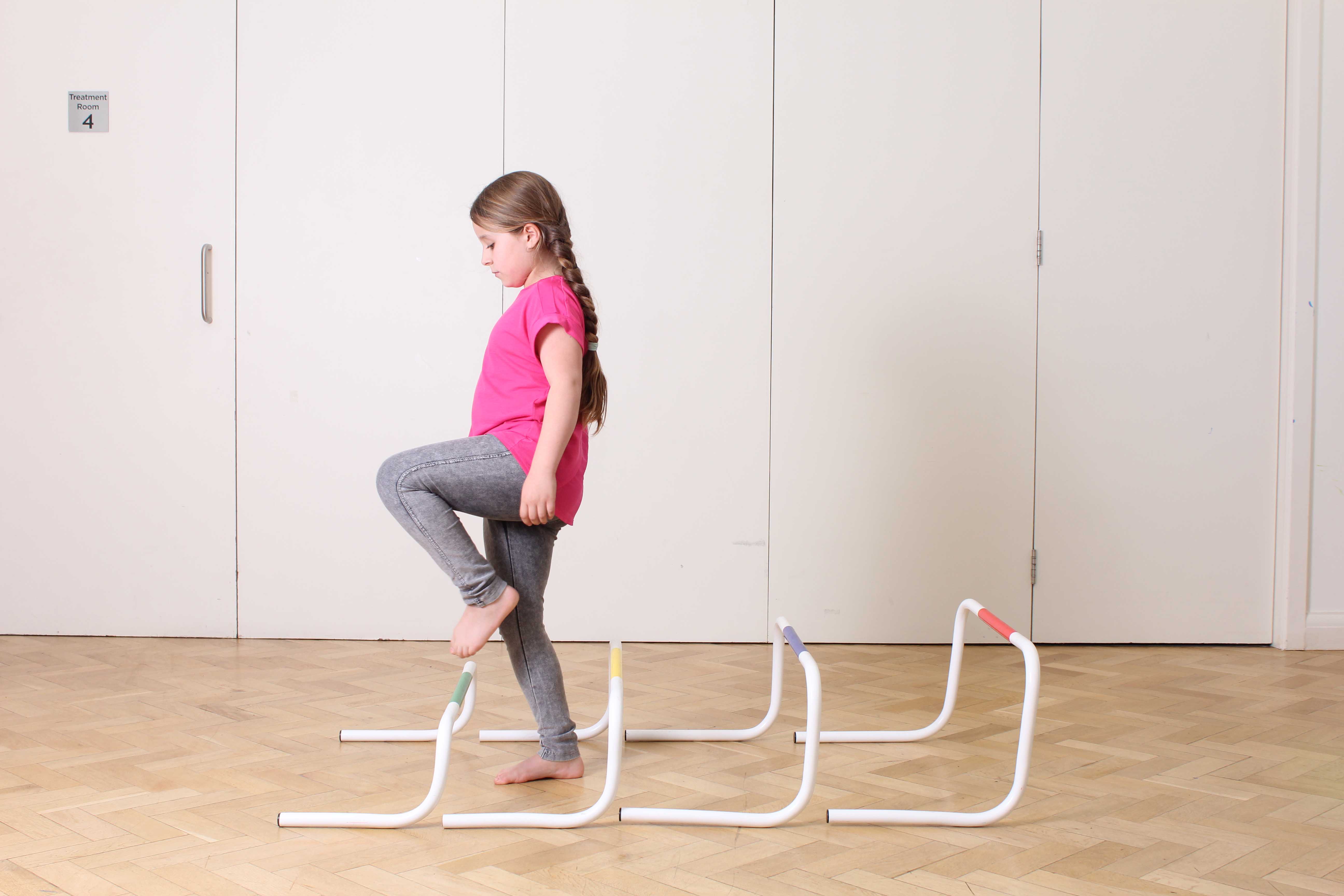 Mobility rehabilitation exercises supervised by a paediatric physiotherapist Mobility rehabilitation exercises supervised by a paediatric physiotherapist