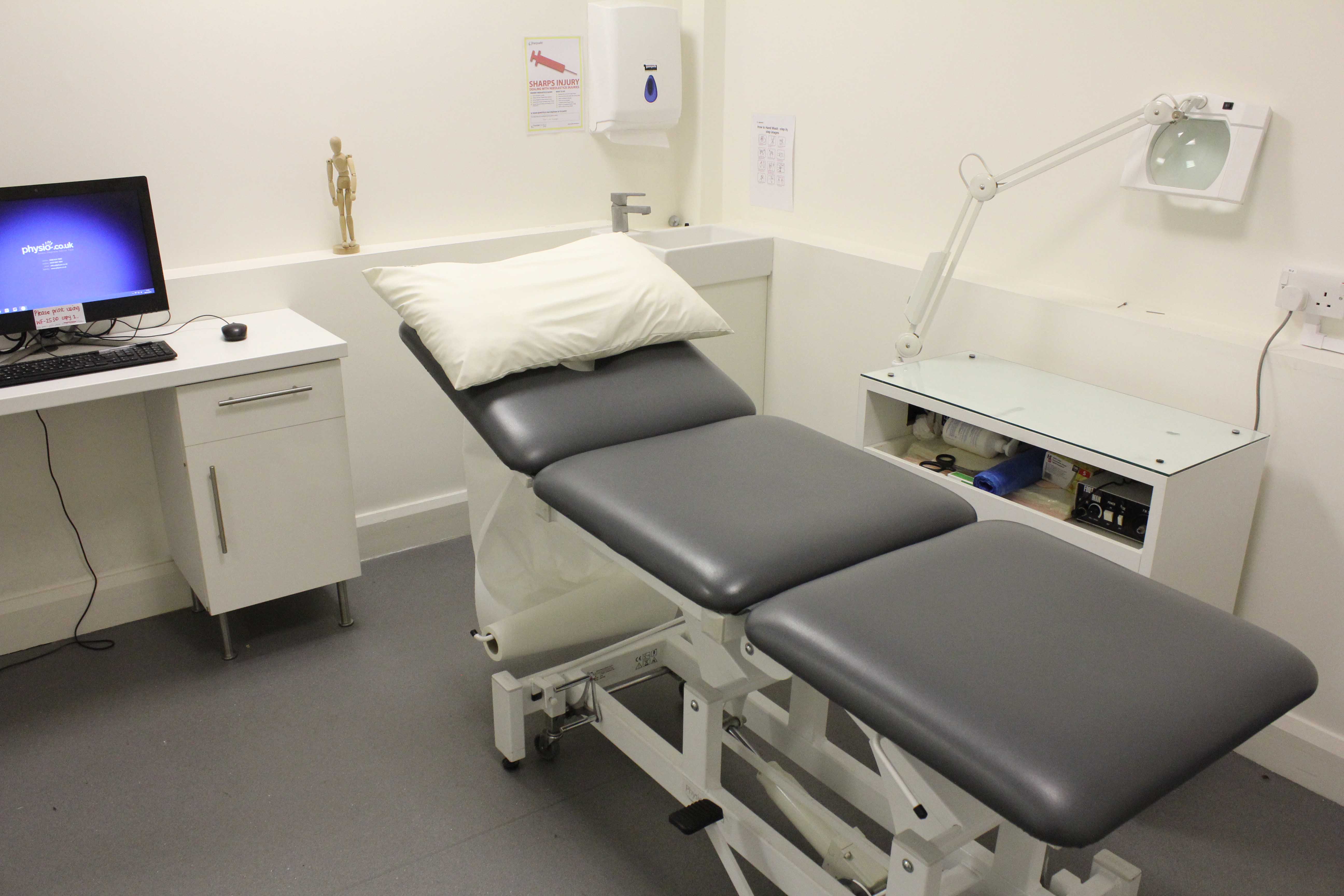 One of the modern well equipped treatment rooms at Speke clinic