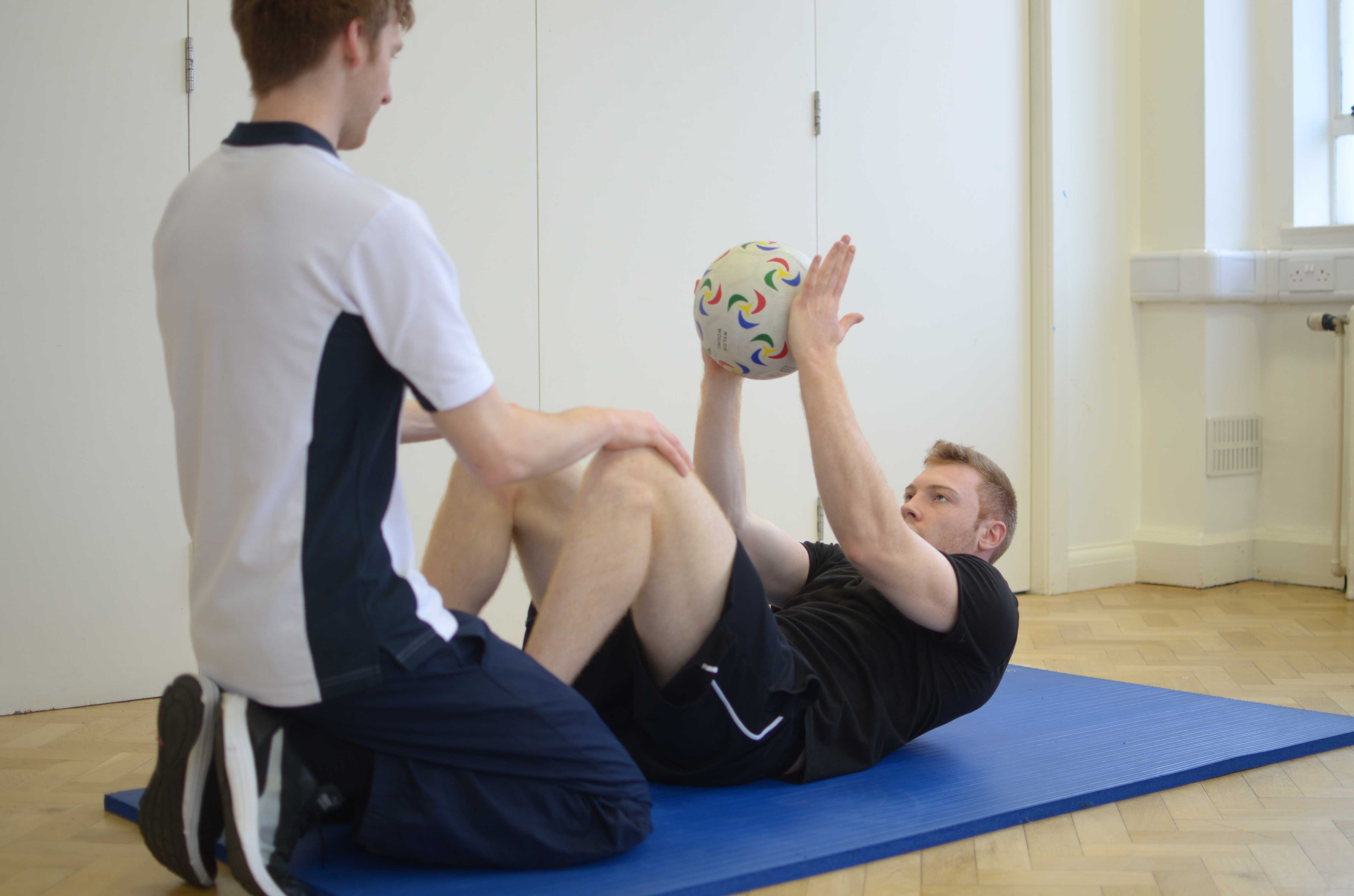 Improving lung function and exercise tolerance through exercise supervised by a specilaist physiotherapist Improving lung function and exercise tolerance through exercise supervised by a specilaist physiotherapist