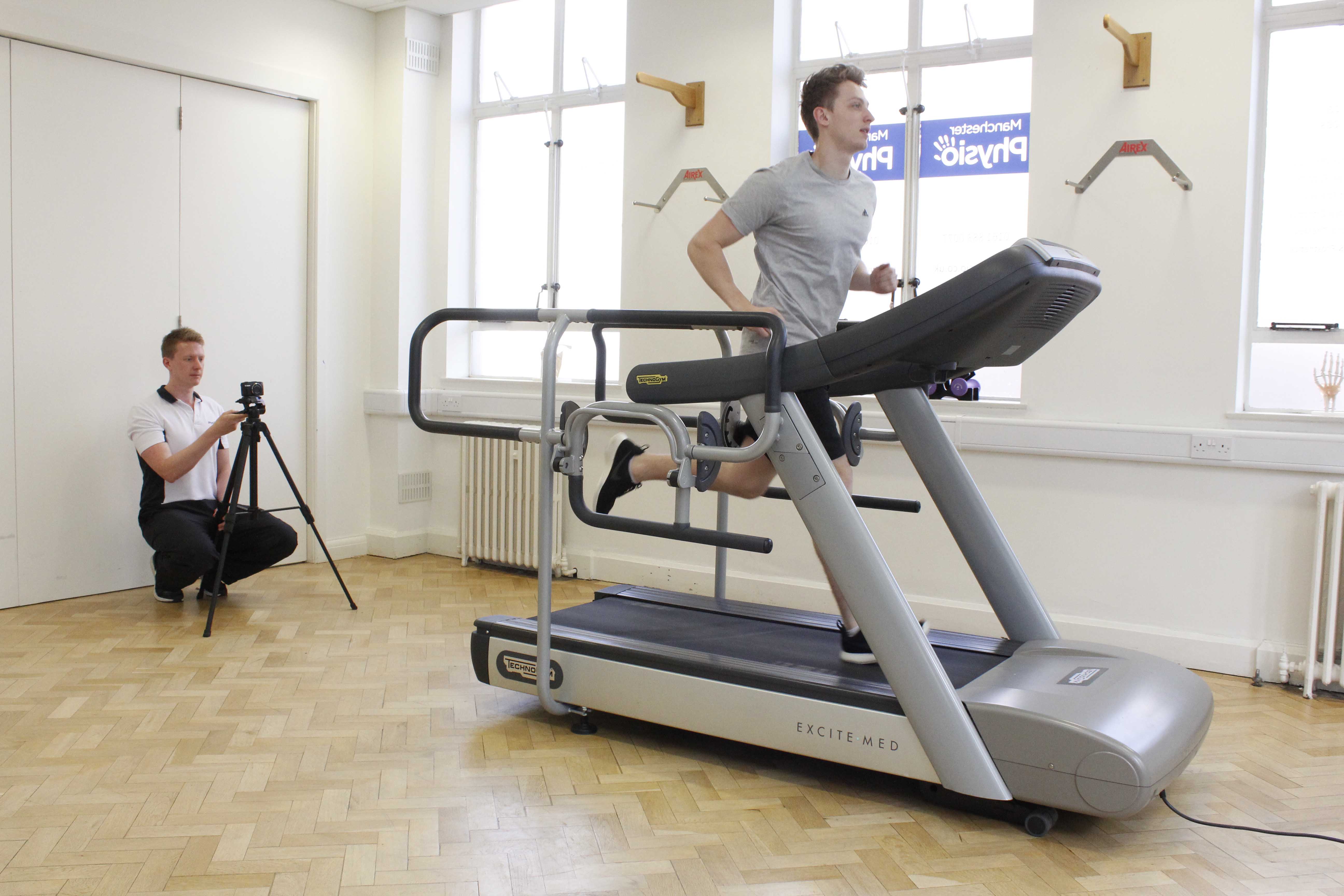 Biomechanical assessment of clients running gait by specialist Physiotherapist Biomechanical assessment of clients running gait by specialist Physiotherapist