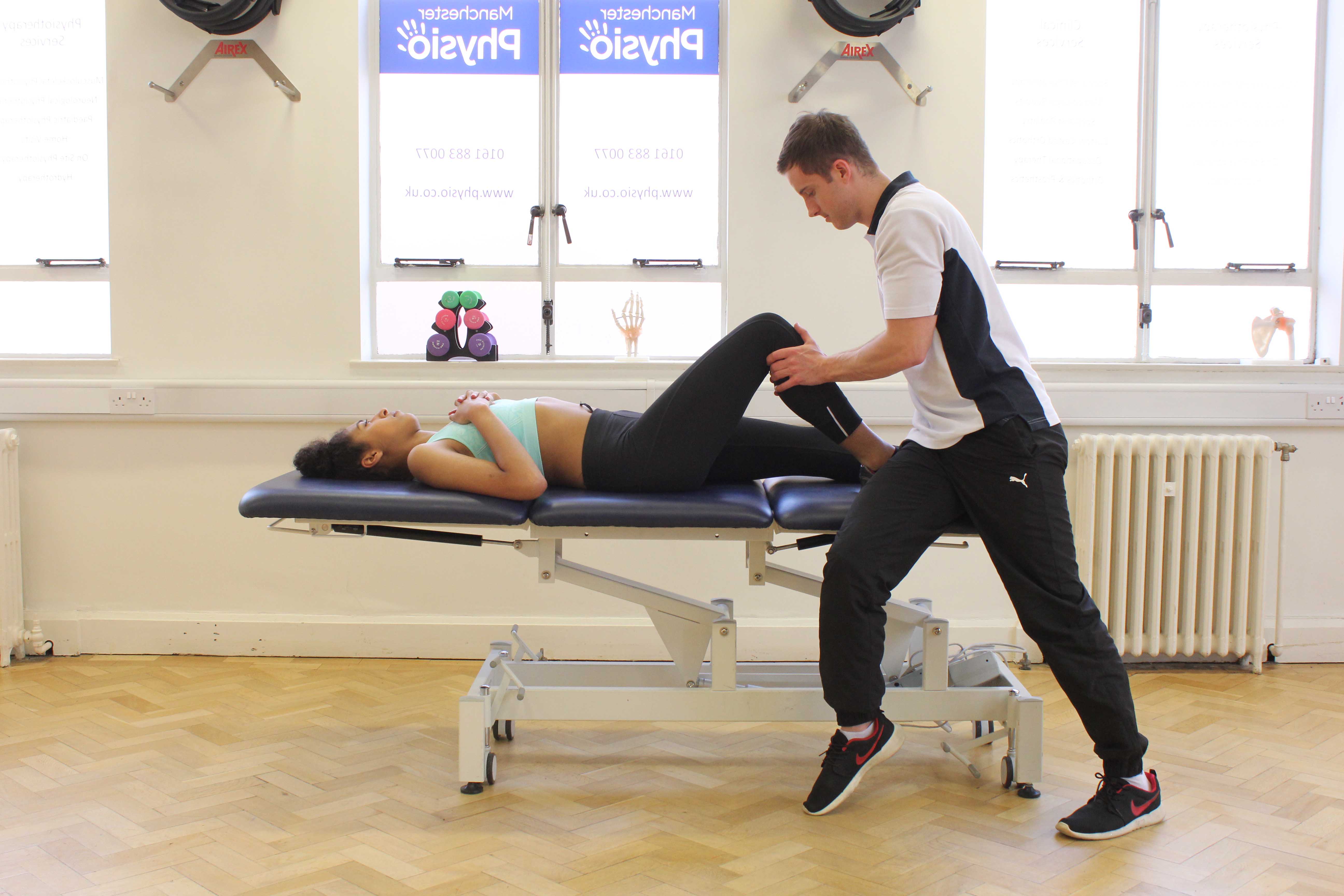 Mobilisations of the knee joint by a MSK therapist Mobilisations of the knee joint by a MSK therapist