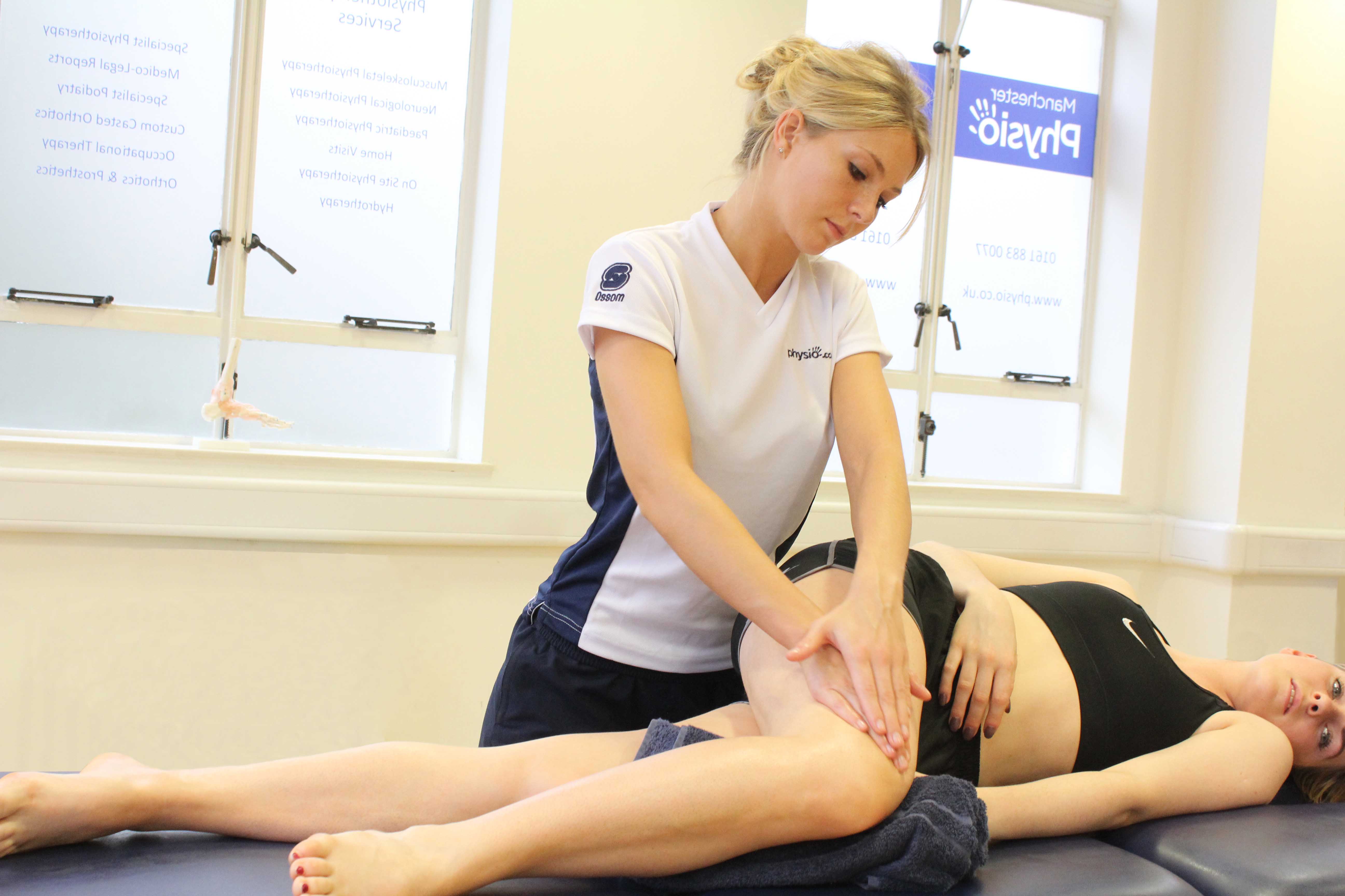 Soft tissue massage of the connective tissue around the patella and knee joint Soft tissue massage of the connective tissue around the patella and knee joint
