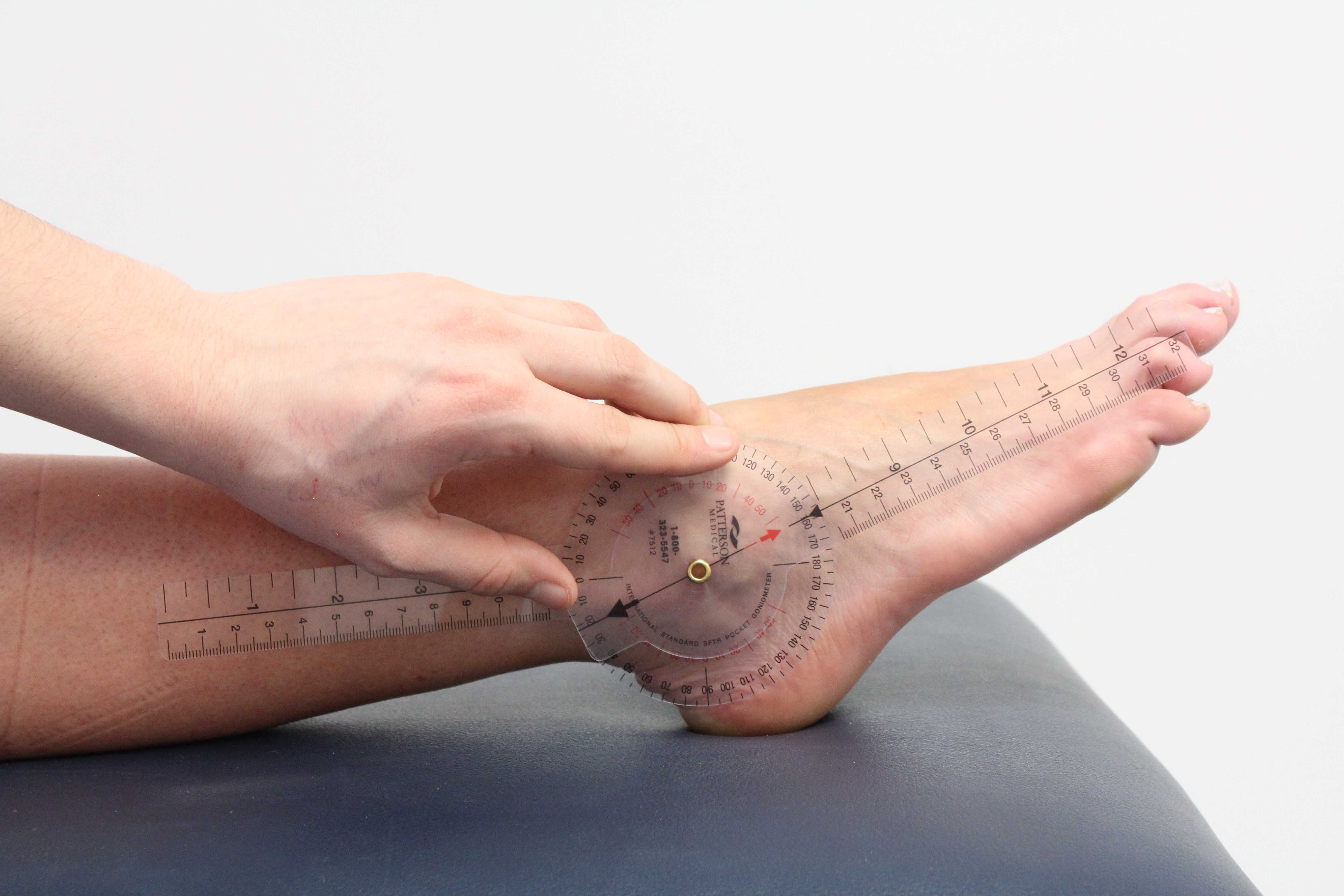 Monitouring ranges of planta-flexion available in the ankle using a goniometer